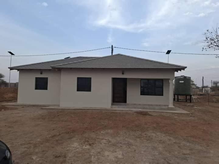 3-Bedroom House in Tlokw